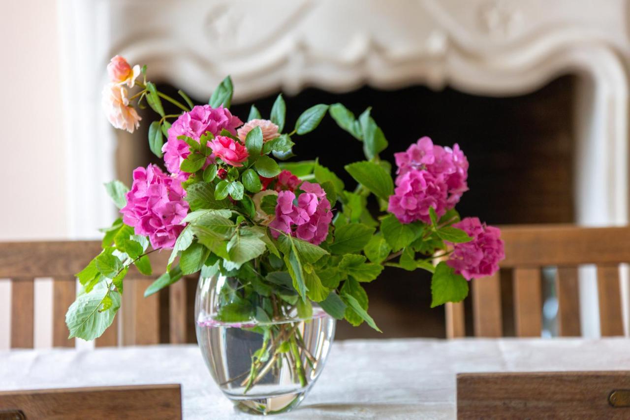 Domaine De Pladuc Bed & Breakfast Lachaise Bagian luar foto