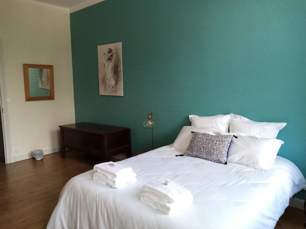 Domaine De Pladuc Bed & Breakfast Lachaise Bagian luar foto