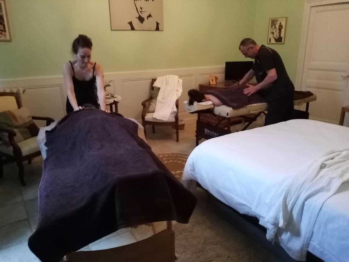 Domaine De Pladuc Bed & Breakfast Lachaise Bagian luar foto