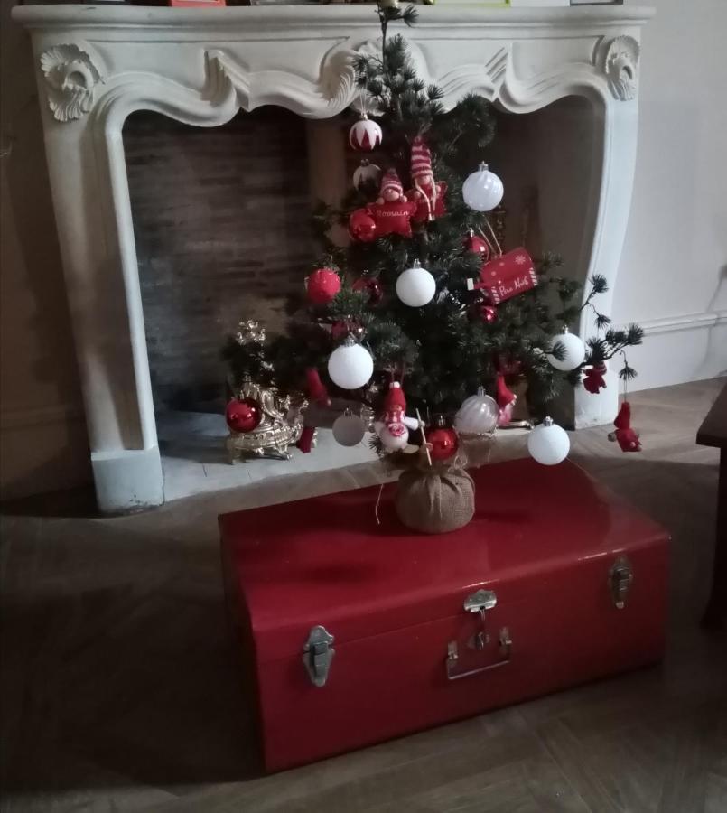 Domaine De Pladuc Bed & Breakfast Lachaise Bagian luar foto